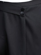 Men's white pleated trousers for layering through autumn and winter