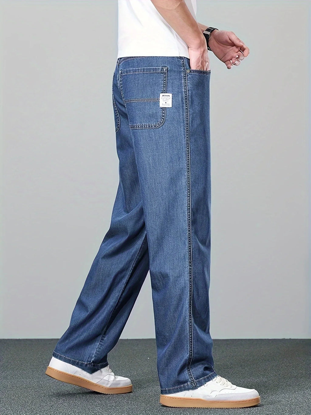 Men's blue relaxed straight-leg jeans