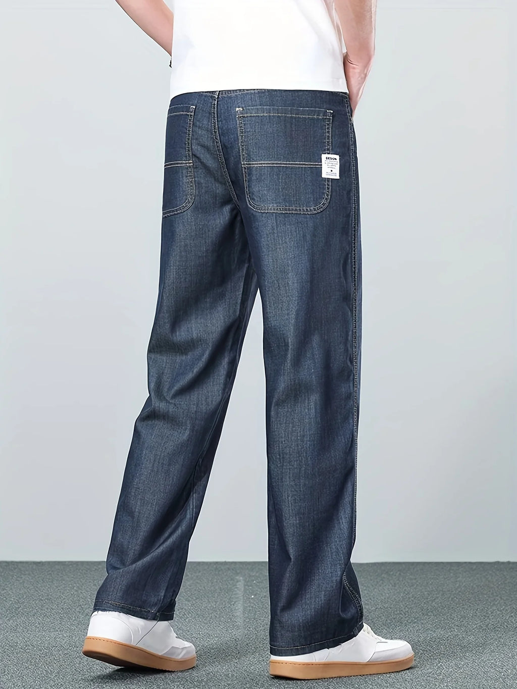 Men's blue black relaxed straight-leg jeans
