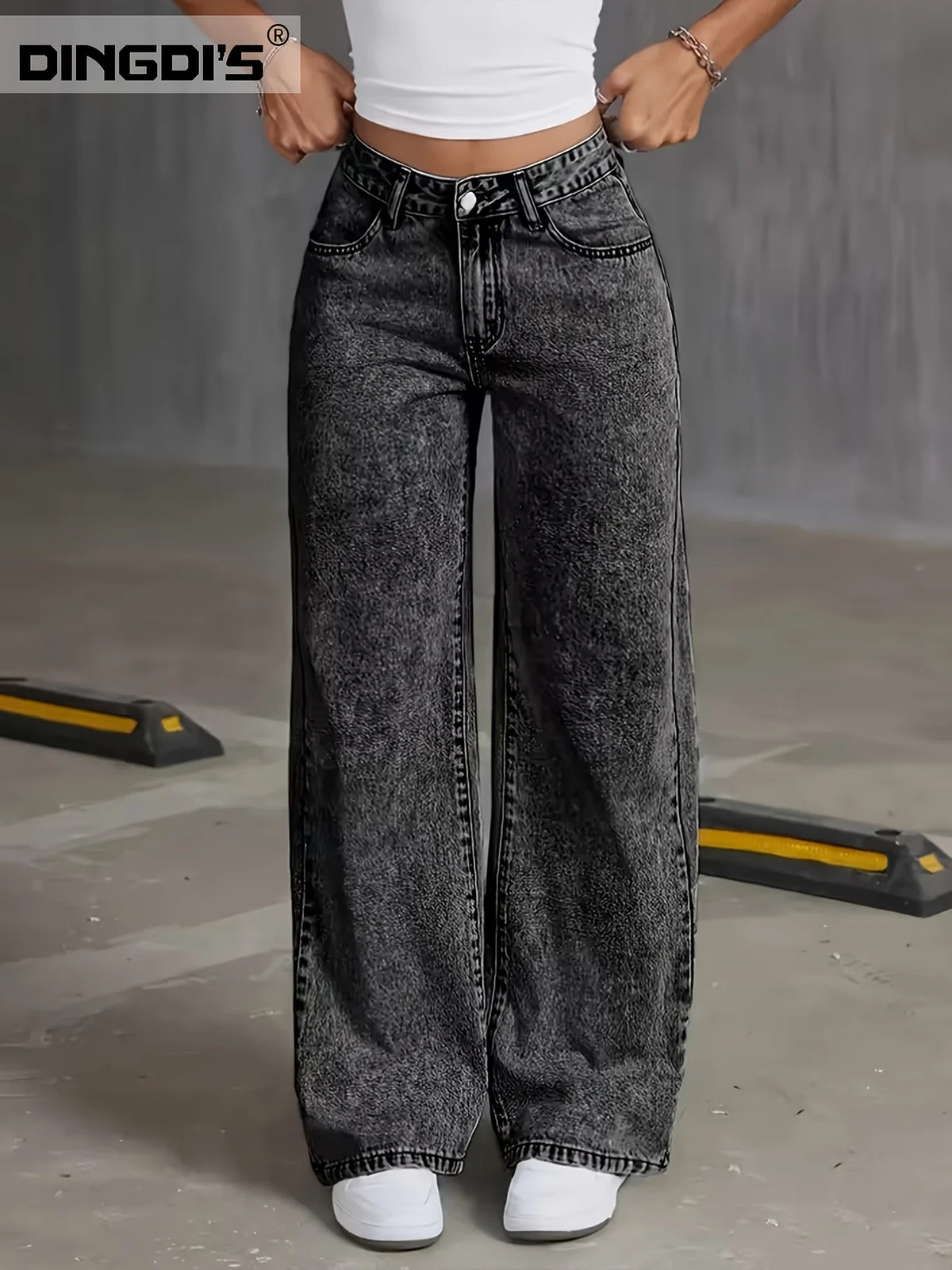 Women's black wide-leg straight jeans