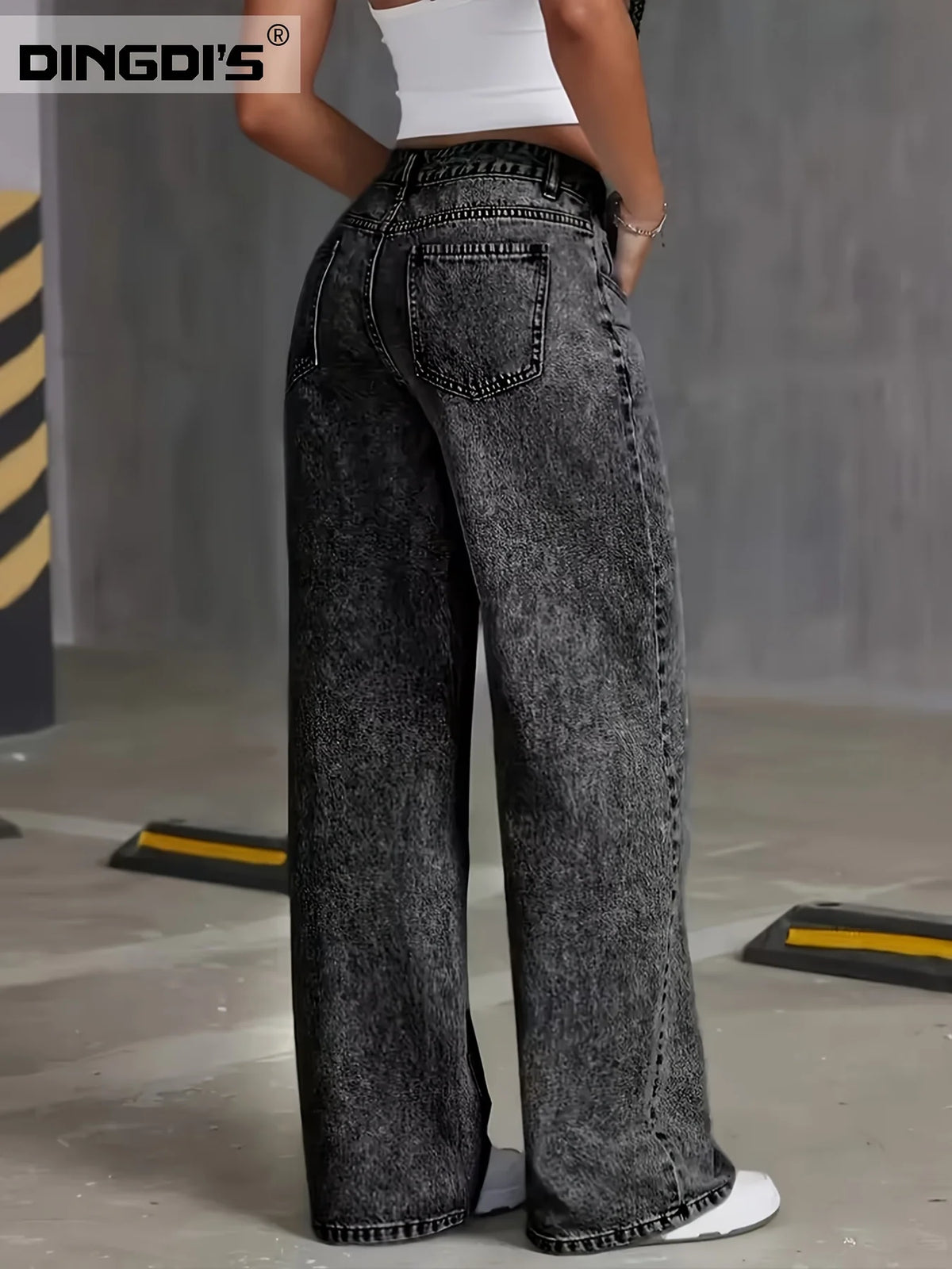 Women's black wide-leg straight jeans