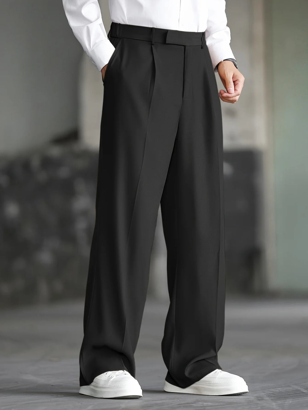 Men's black relaxed wide-leg trousers for autumn and winter layering