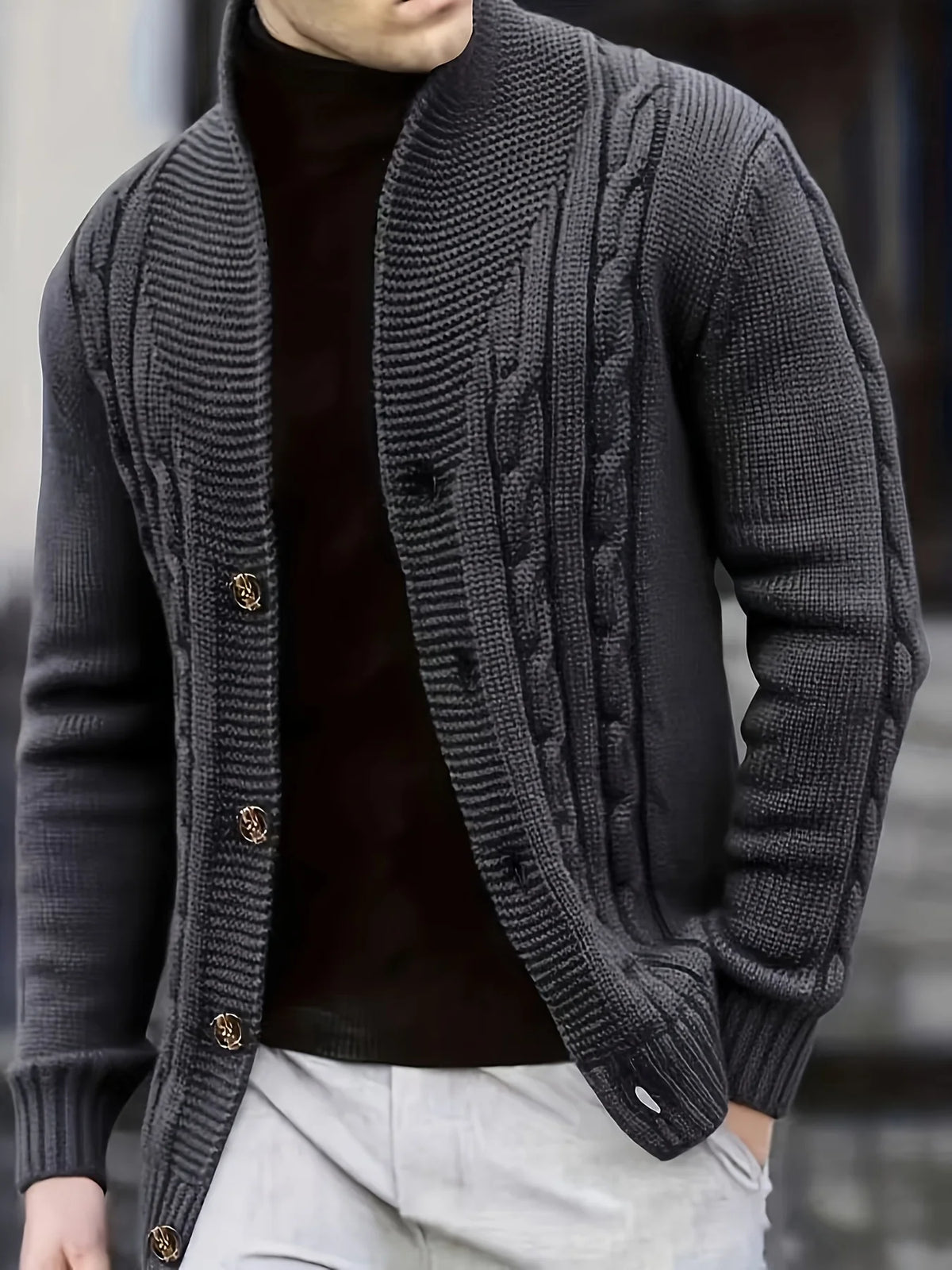 Men's grey cable knit pullover sweater for autumn and winter wear