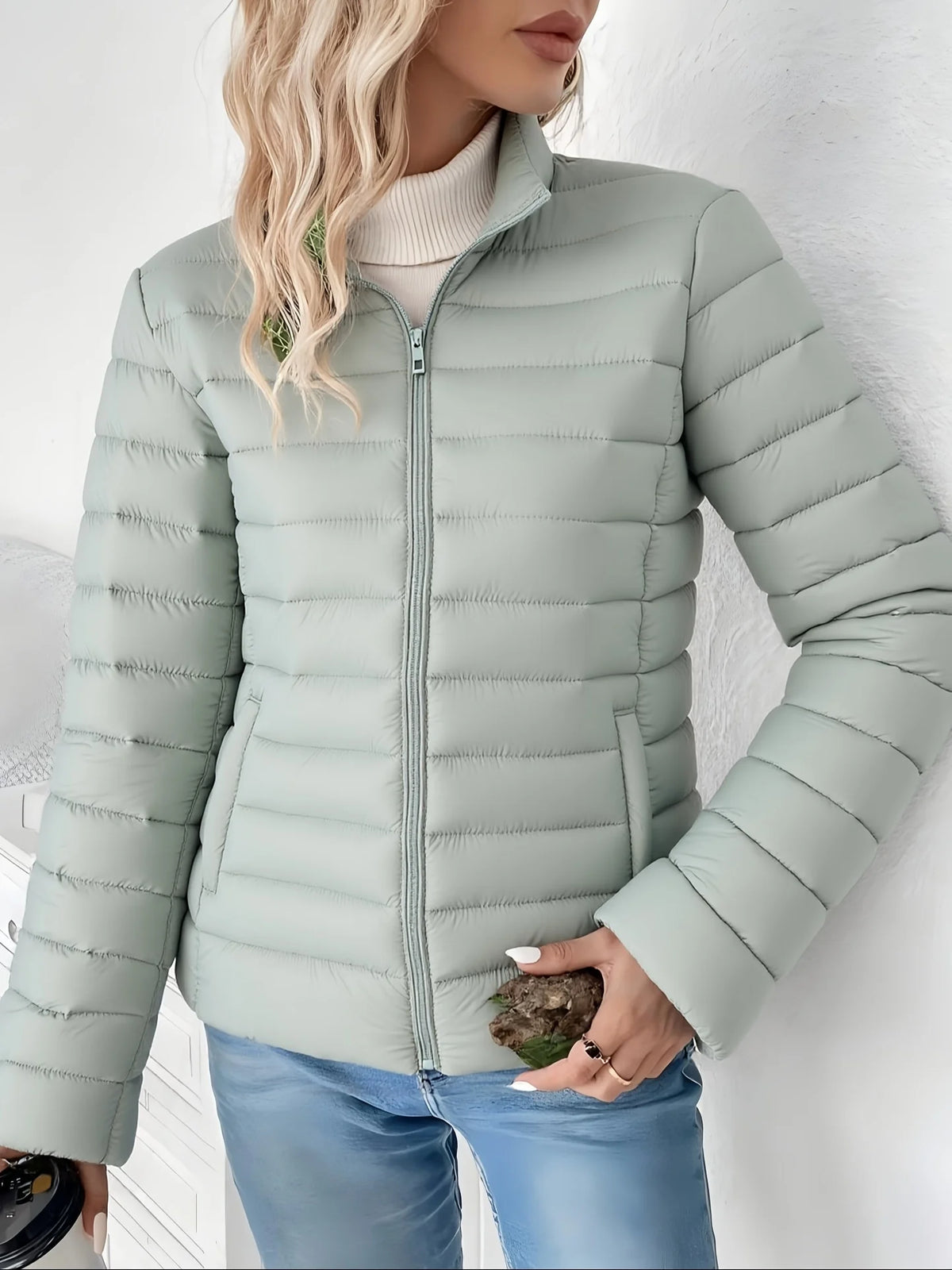 Men's black lightweight padded jacket for the autumn and winter season