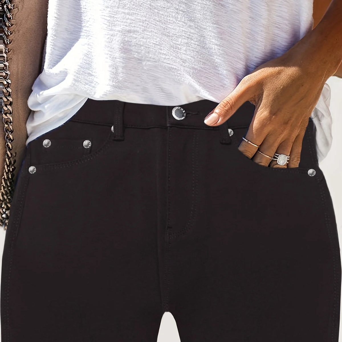 Women's dark brown high-rise skinny jeans for cold autumn and winter days