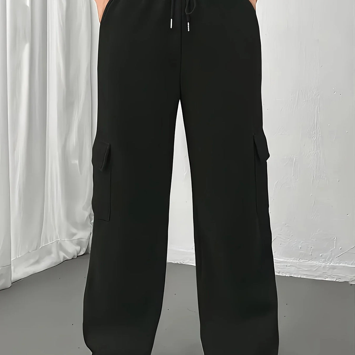 Women's black everyday cargo joggers for chilly autumn and winter days