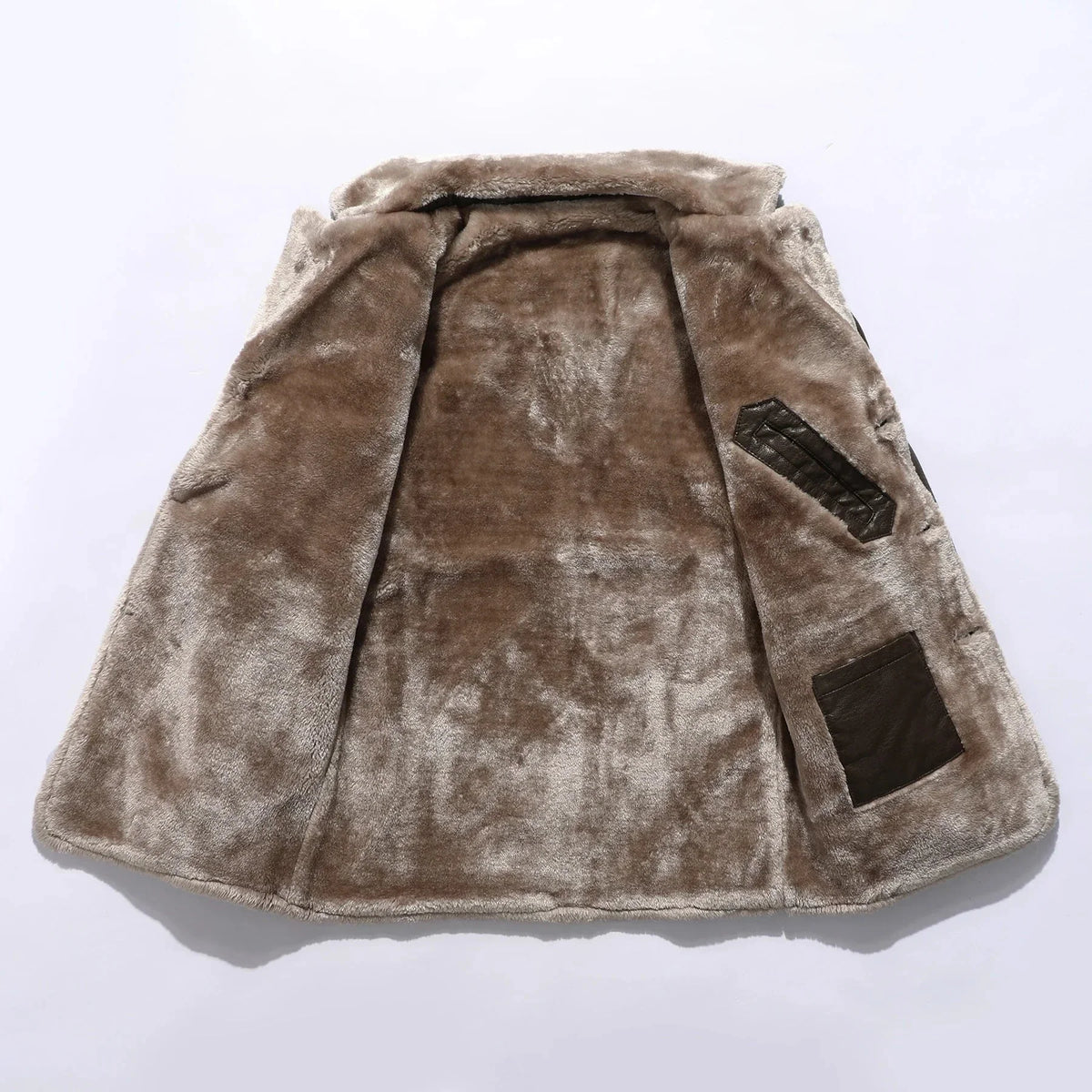 Men's black heritage fur-lined coat for cold autumn and winter days