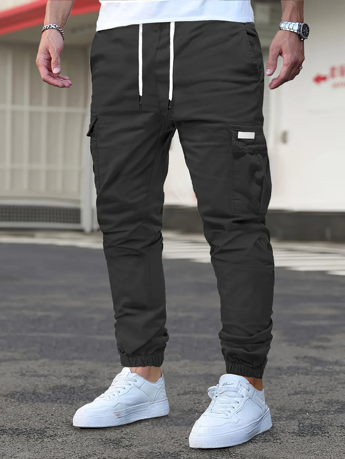 Men's grey mid-rise cargo trousers for cold autumn and winter days
