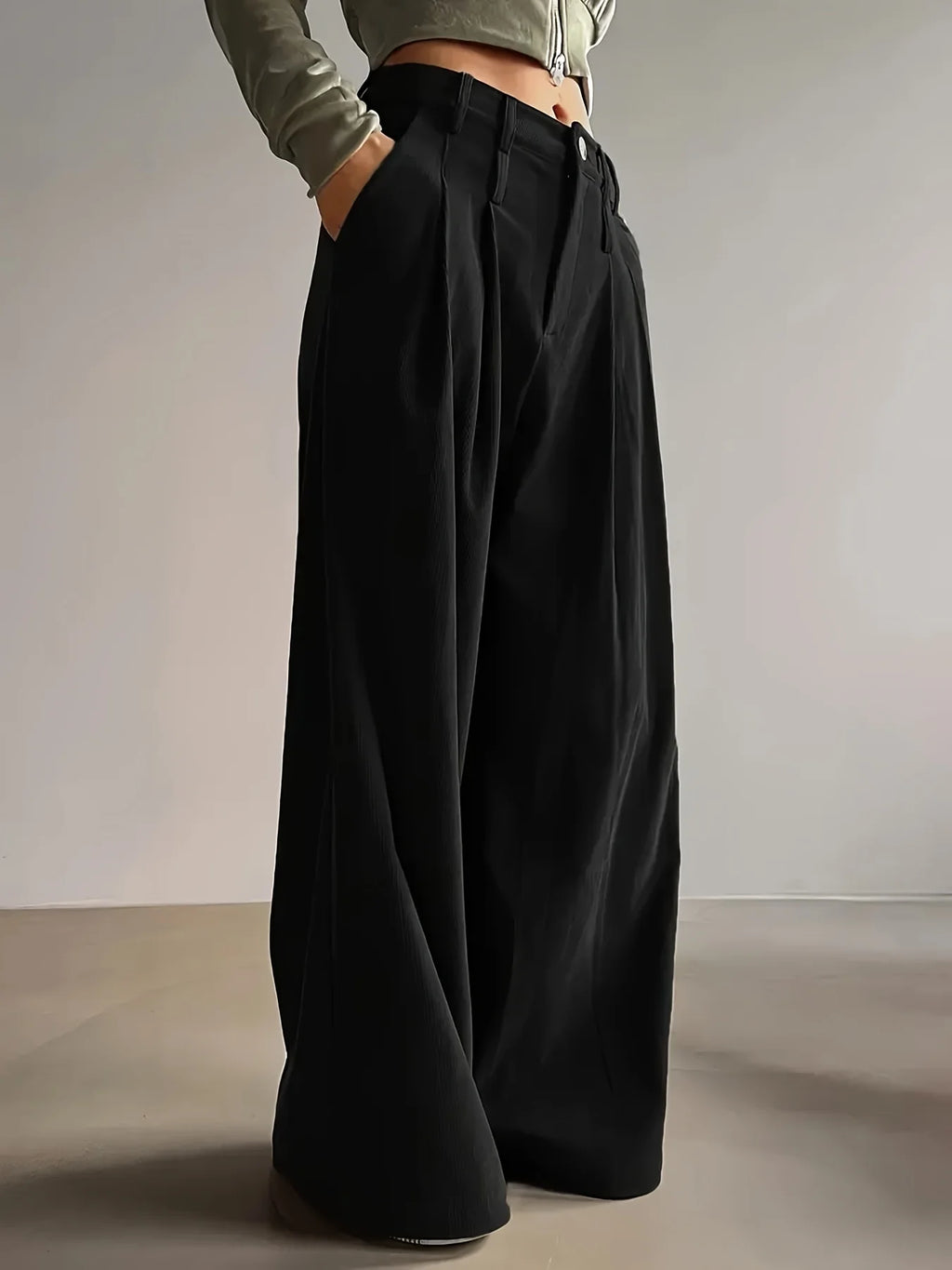 Women's burgundy wide-leg pleated trousers