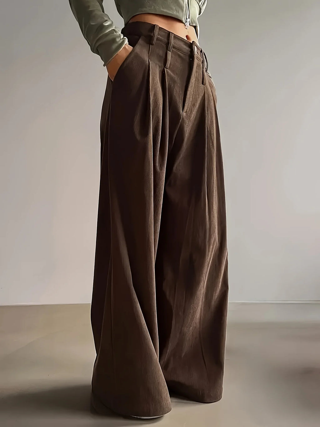 Women's burgundy wide-leg pleated trousers