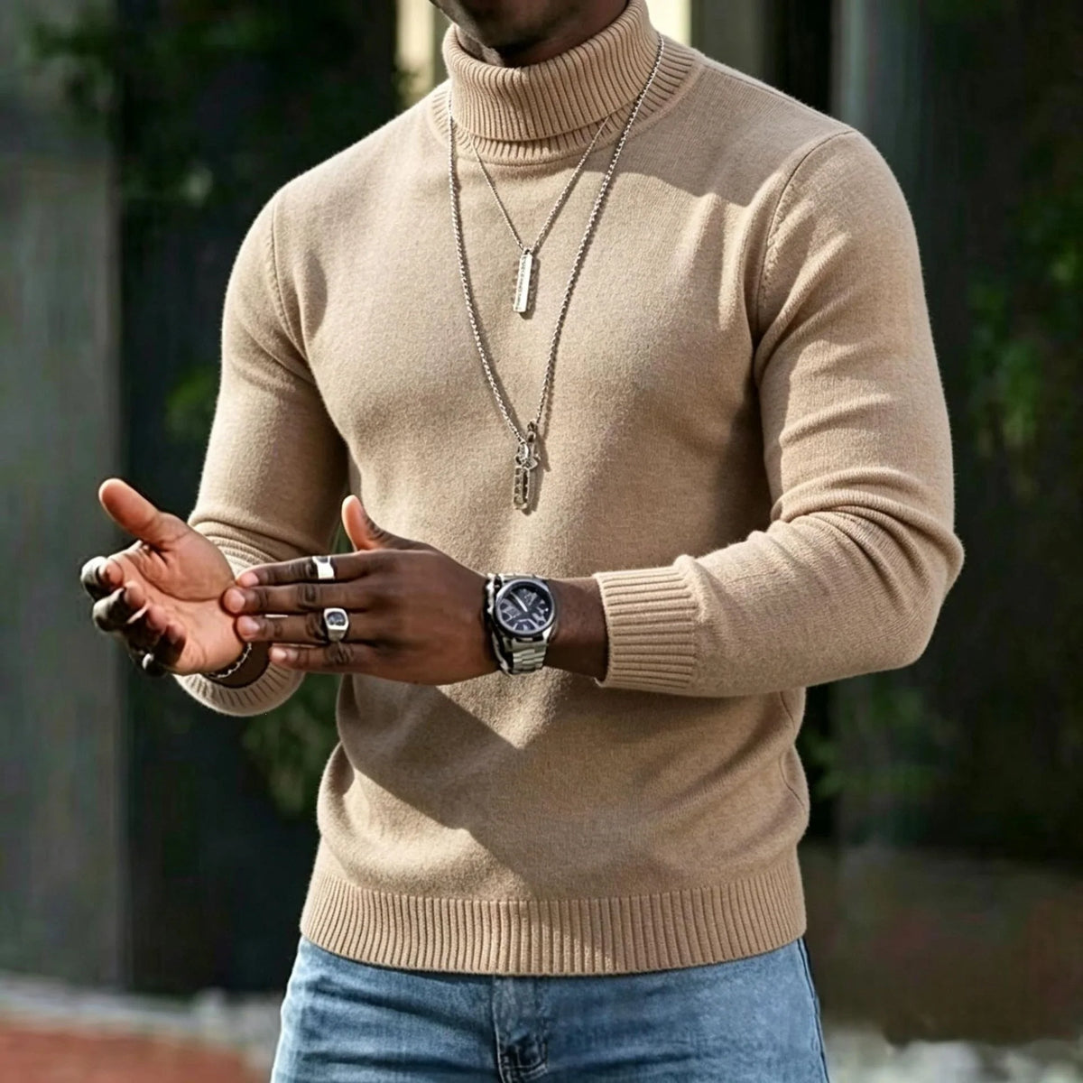 Men's brown turtleneck sweater to wear throughout autumn and winter
