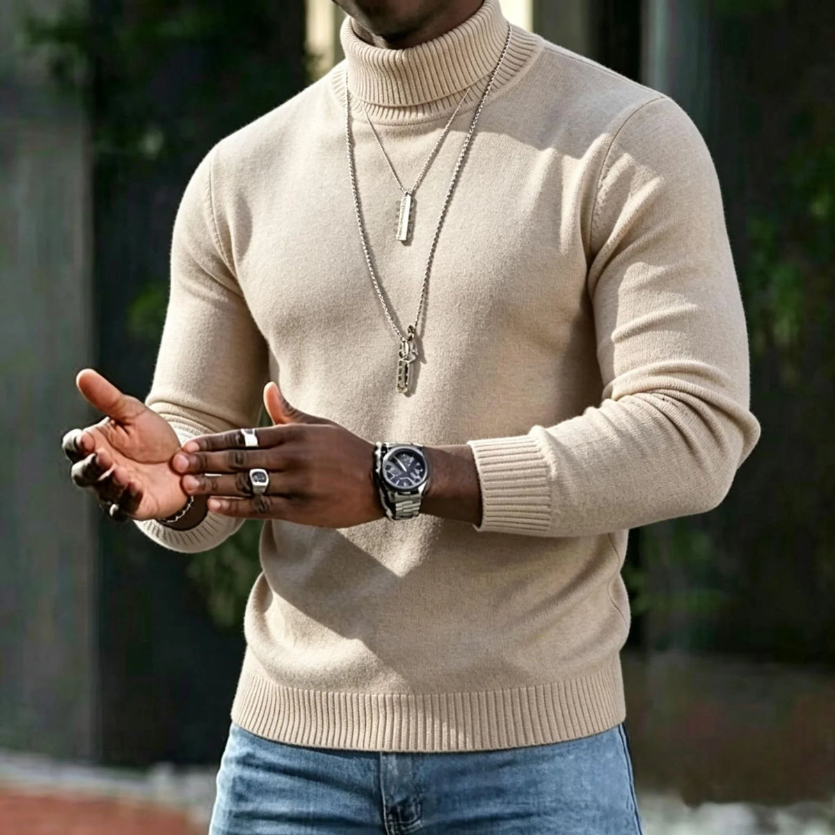 Men's beige turtleneck sweater to wear throughout autumn and winter