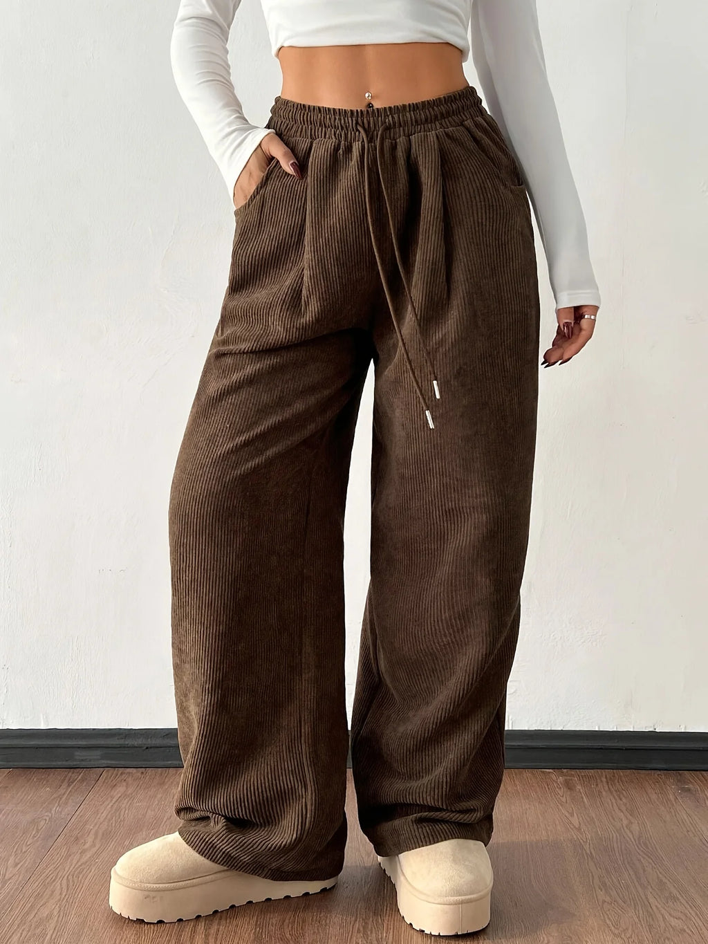 Women's dark brown relaxed wide-leg trousers