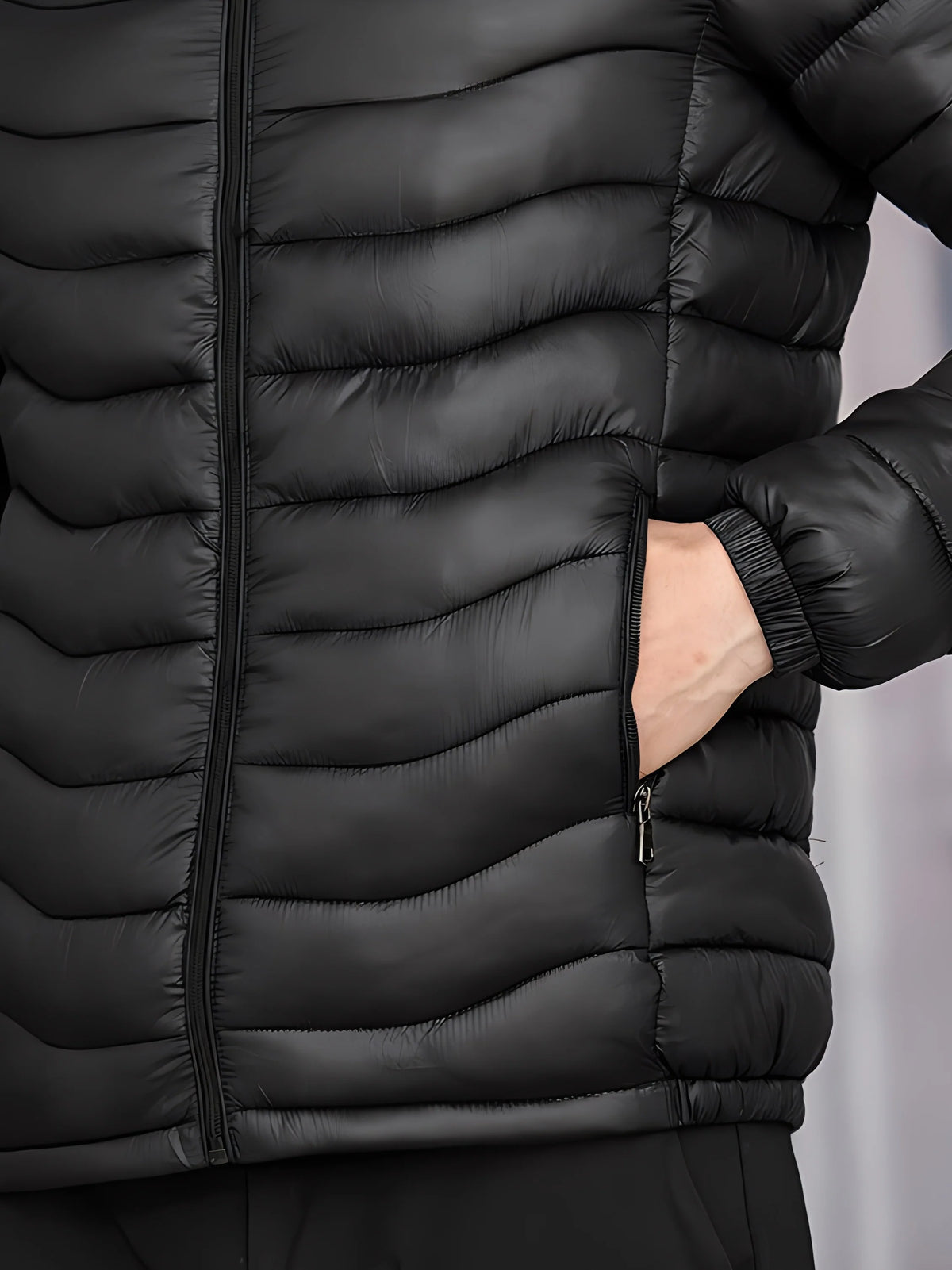 Men's black hooded padded jacket for cold autumn and winter days