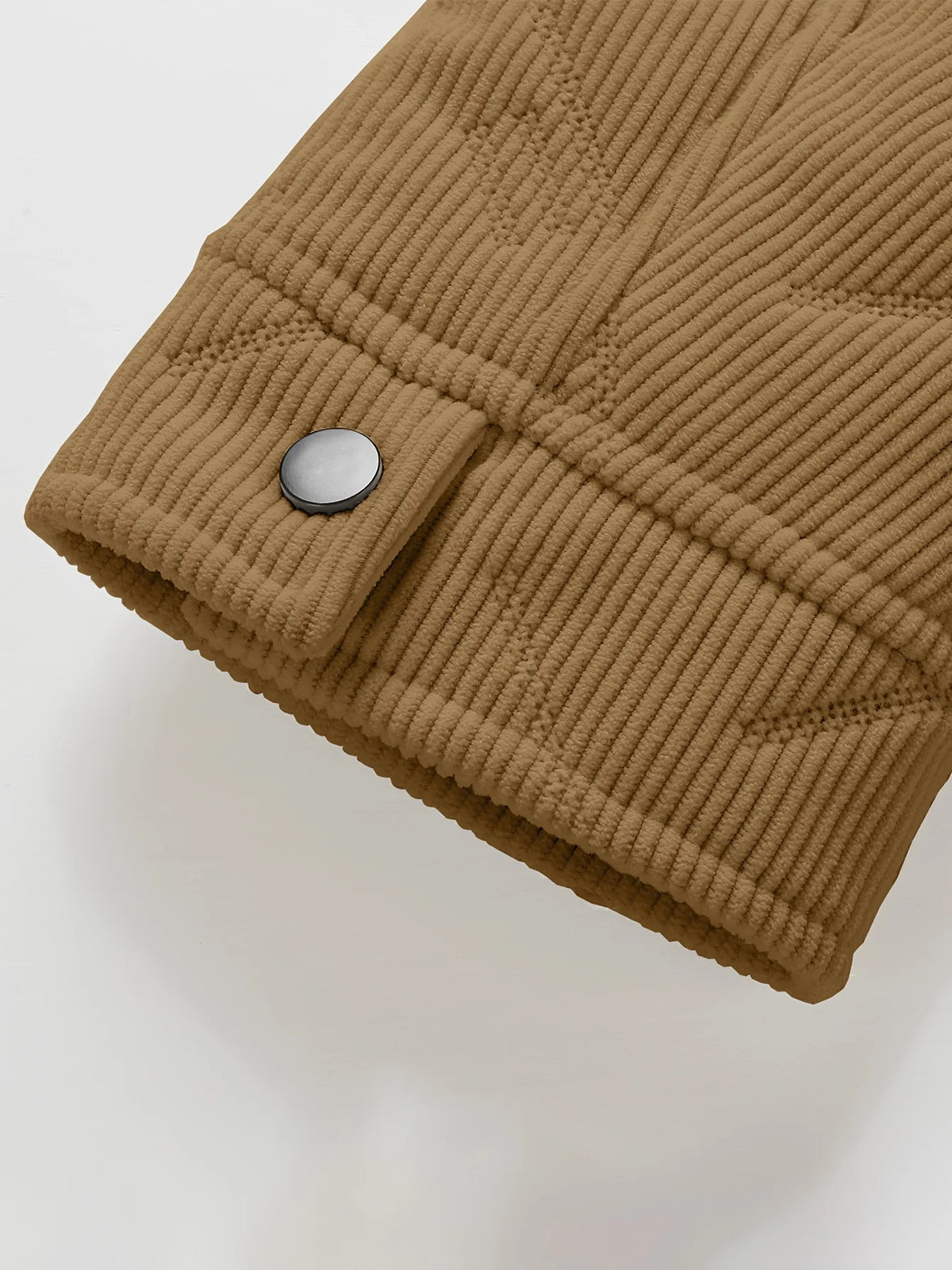 Men's coffee brown rugged snap-button utility jacket in autumn and winter